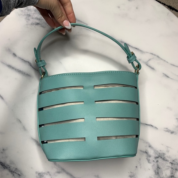 Free People Sea-foam Greenish Bucket style handbag - Picture 2 of 6